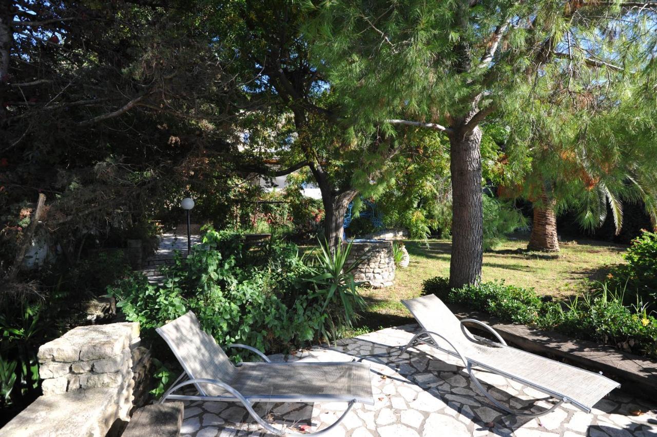 אגיוס גיורגיוס פגון Villa Theodora View Apartments Zeys מראה חיצוני תמונה